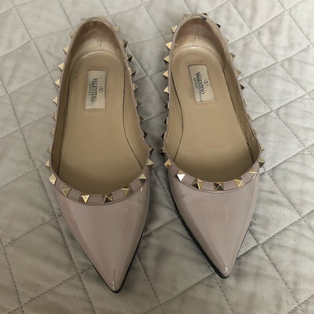 Valentinos rock stud flats sz36